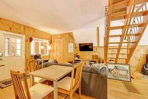 Walk to Beach & Playground: Charming Madison Cabin