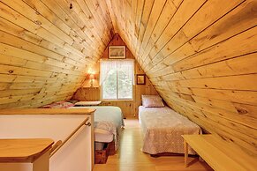 Walk to Beach & Playground: Charming Madison Cabin