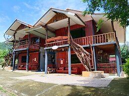Bamboo River House Kaeng Krachan