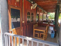 Bamboo River House Kaeng Krachan