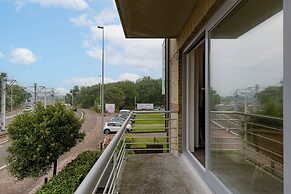 Huswell - Family Apartment With Parking