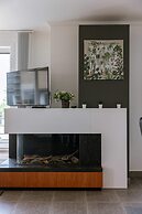 Huswell - Family Apartment With Parking