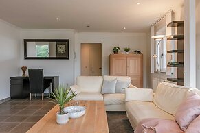 Huswell - Family Apartment With Parking