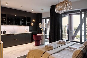 Granaria Premium River View by Downtown Apartments