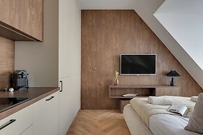 Granaria Premium River View by Downtown Apartments