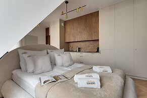 Granaria Premium River View by Downtown Apartments