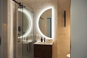 Granaria Premium River View by Downtown Apartments