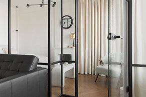 Granaria Premium River View by Downtown Apartments