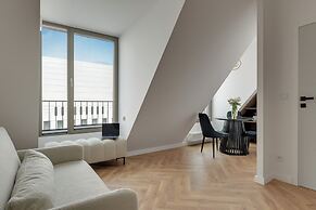 Granaria Premium River View by Downtown Apartments