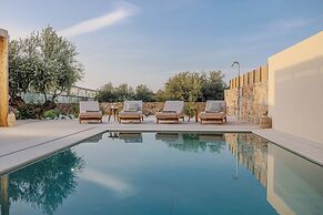 Sokratis LocoLux Villas & Suites