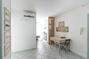 Marconi Apartments