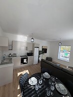 2 x bed city apartment with parking