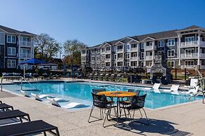 Landing Apartments Murfreesboro near Fairfield Estates