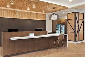 Staybridge Suites Aurora East by IHG