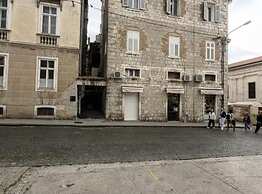 Silver Gate Rooms-diocletian's Palace