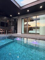 Song View Pool Villa