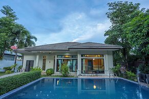 3BR Pool Villa Quiet Stay  V67