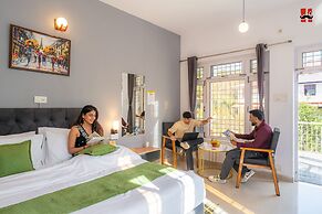 Moustache Hostel Bir