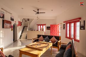 Moustache Hostel Bir