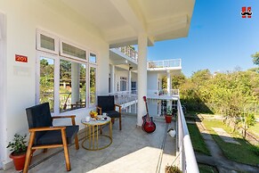 Moustache Hostel Bir