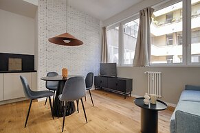 Modern 1-Bedroom Flat in Central Milan