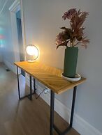 Brighton Designer Retreat Walk to Beach & Cafes
