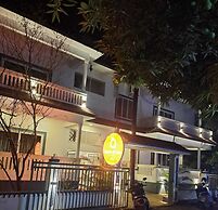 Apricot Inn