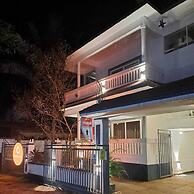 Apricot Inn