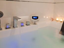 Executive Suite With Fast Wifi, Terrace