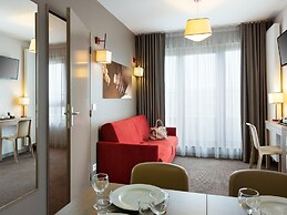 Apartment Near Geneva With Parking