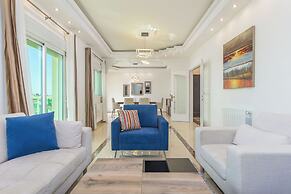 Glint 3-Bedroom Apartment & Balcony in Aley