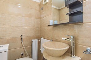 Glint 3-Bedroom Apartment & Balcony in Aley