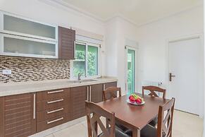 Glint 3-Bedroom Apartment & Balcony in Aley