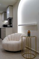 Thea Acropolis Suites & Apartments
