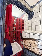 Homeplanet Hostel