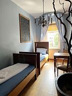 Homeplanet Hostel