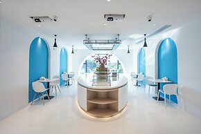 Dali Canghai Xueyue Seaview Hotel