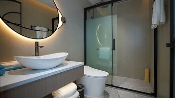 Dali Canghai Xueyue Seaview Hotel