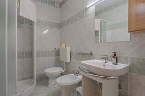Oblak Estate