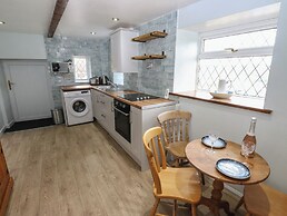 11 Hollin Well Cottage
