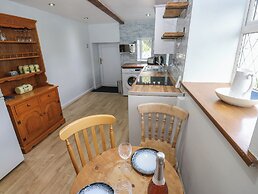 11 Hollin Well Cottage