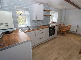 11 Hollin Well Cottage