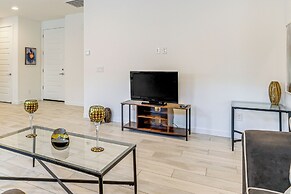 Lake + Mtn Views: Modern Apache Junction Getaway