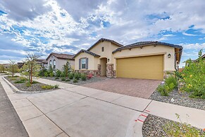 Lake + Mtn Views: Modern Apache Junction Getaway