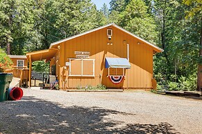 Community Lake Access: Peaceful Cabin in Sonora!