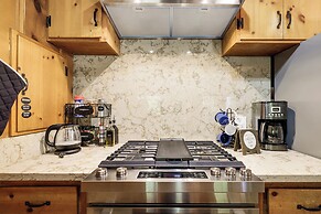Community Lake Access: Peaceful Cabin in Sonora!