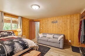 Community Lake Access: Peaceful Cabin in Sonora!