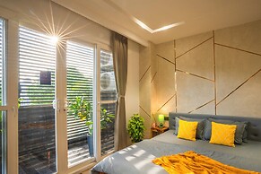 LiveAway Gurugram by PACK