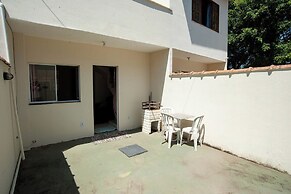 Casa Pet Friendly com Varanda e Churrasqueira