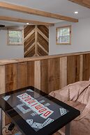 Boone Getaway Dog Friendly Hot Tub Fire Pit